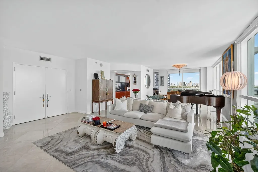 101 S Fort Lauderdale Beach Boulevard Fort Lauderdale FL 33316