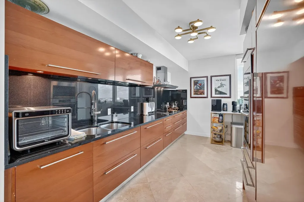 101 S Fort Lauderdale Beach Boulevard Fort Lauderdale FL 33316