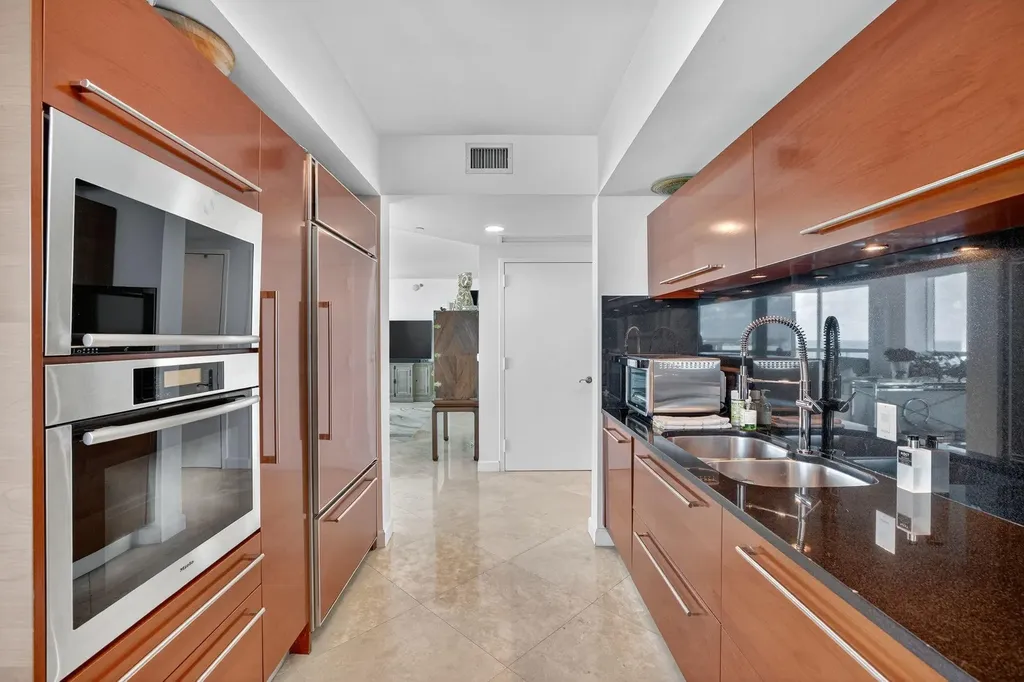 101 S Fort Lauderdale Beach Boulevard Fort Lauderdale FL 33316