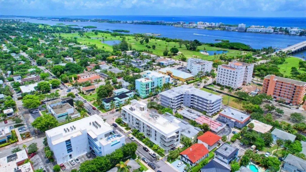 112 Lake Avenue Lake Worth Beach FL 33460