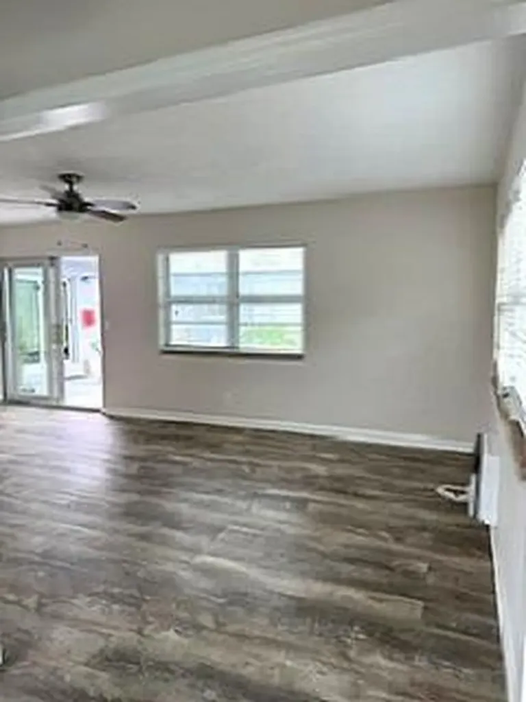 112 Lake Avenue Lake Worth Beach FL 33460