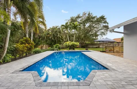 911 Citrus Place Wellington FL 33414