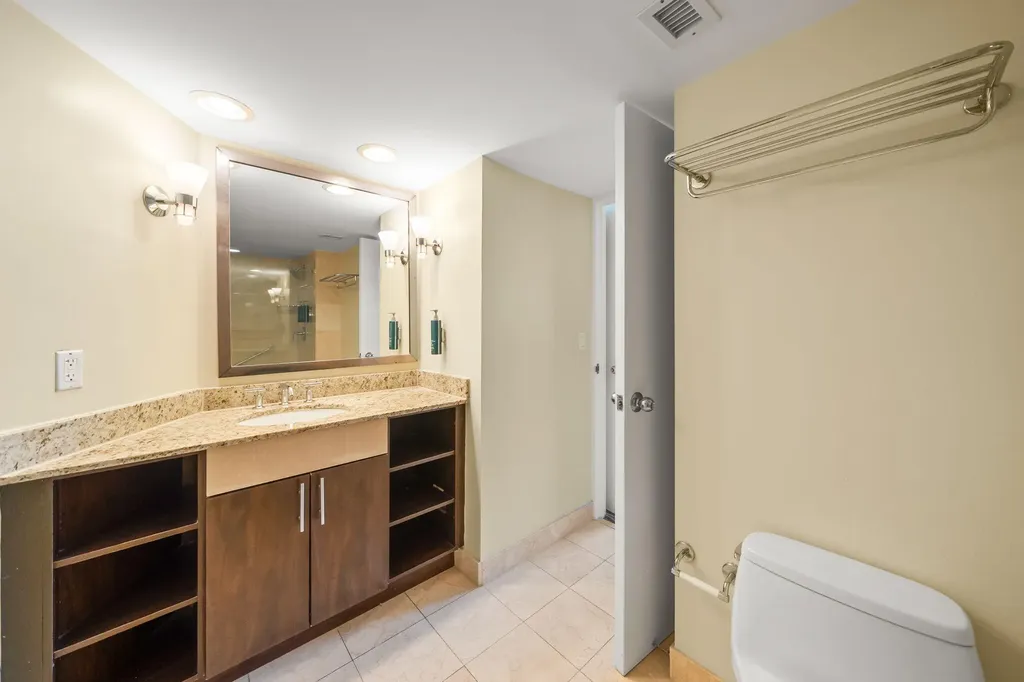 2670 E Sunrise Boulevard Fort Lauderdale FL 33304