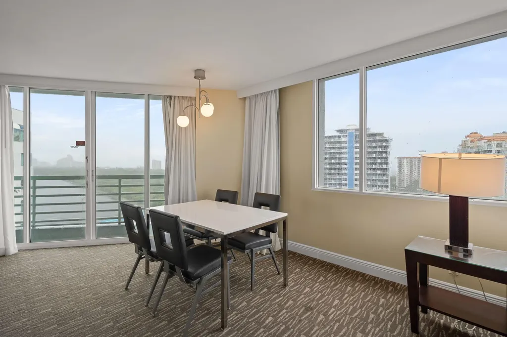 2670 E Sunrise Boulevard Fort Lauderdale FL 33304