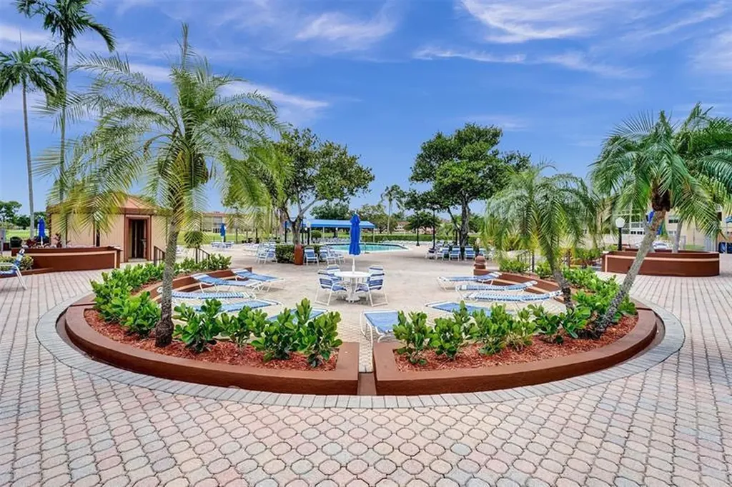 9330 S Sunrise Lakes Boulevard Sunrise FL 33322