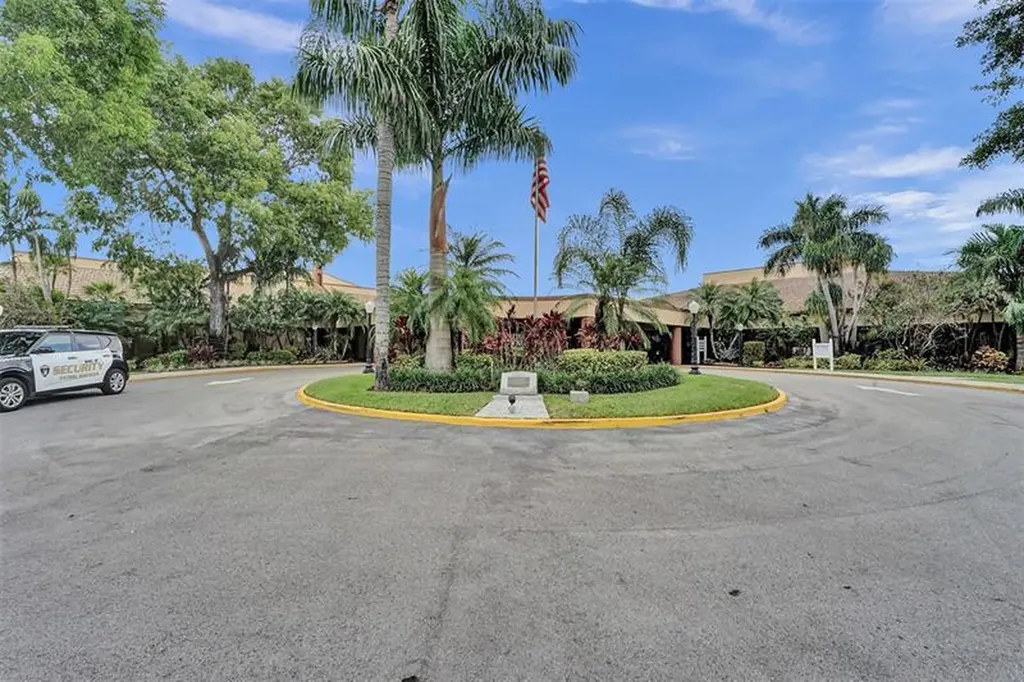 9330 S Sunrise Lakes Boulevard Sunrise FL 33322