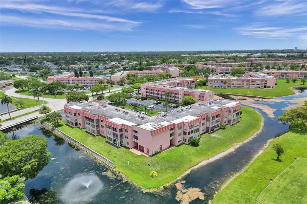 9330 S Sunrise Lakes Boulevard Sunrise FL 33322