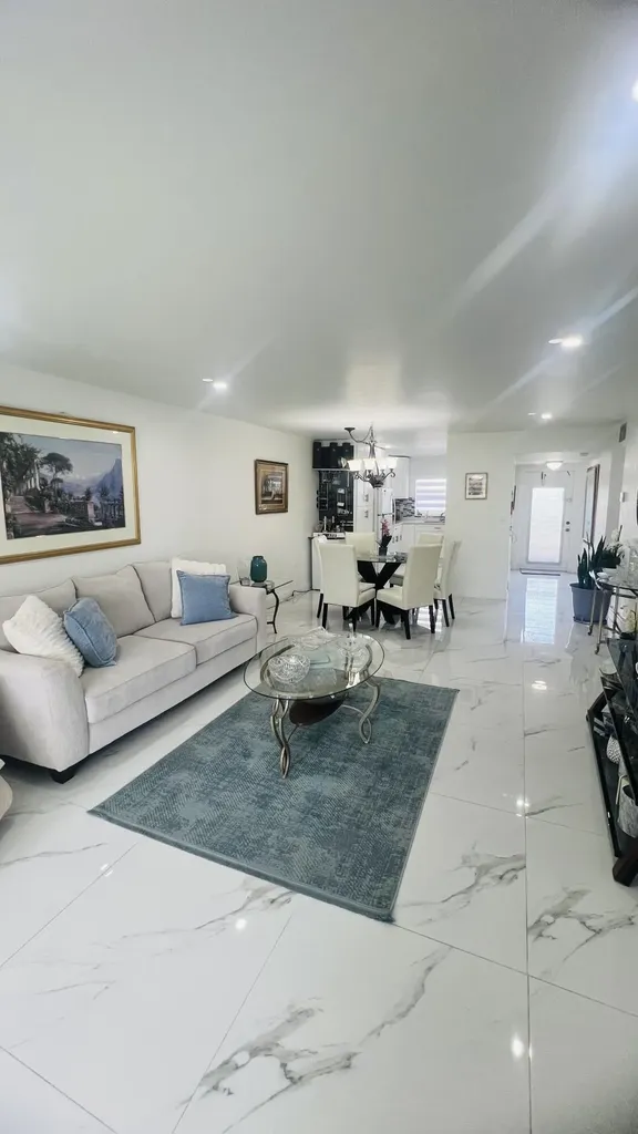 9330 S Sunrise Lakes Boulevard Sunrise FL 33322