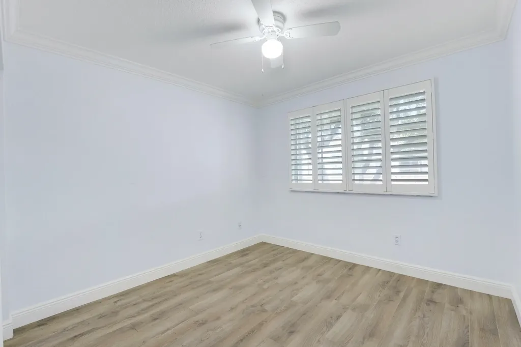 127 Yacht Club Way Hypoluxo FL 33462