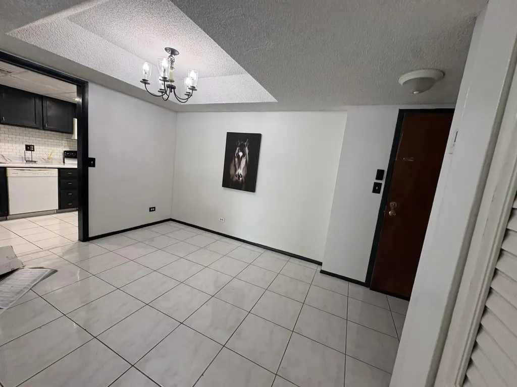3660 Inverrary Drive Lauderhill FL 33319