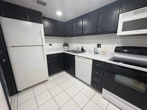 3660 Inverrary Drive Lauderhill FL 33319