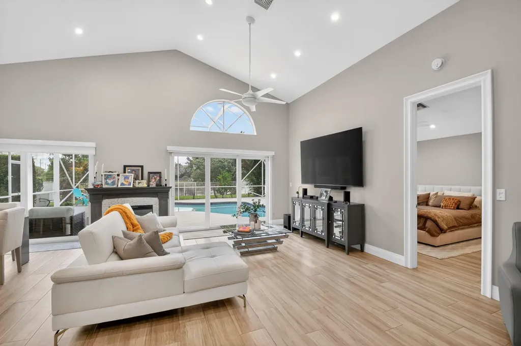 7070 Charleston Point Drive Lake Worth FL 33467