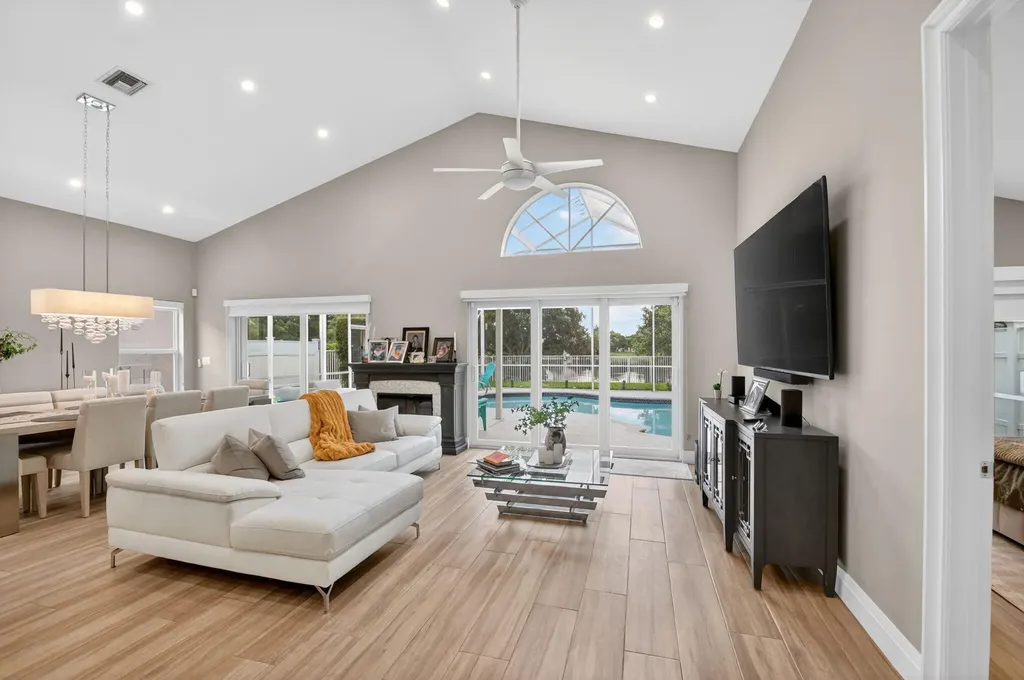 7070 Charleston Point Drive Lake Worth FL 33467
