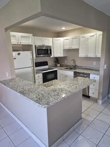 318 N Seville N Delray Beach FL 33446