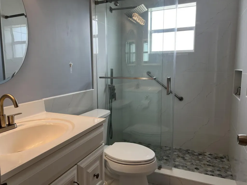424 Saxony Delray Beach FL 33446