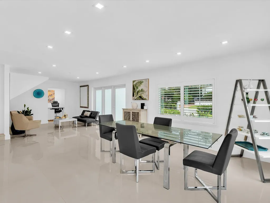 1903 Bay Drive Pompano Beach FL 33062