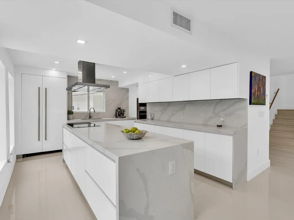 1903 Bay Drive Pompano Beach FL 33062