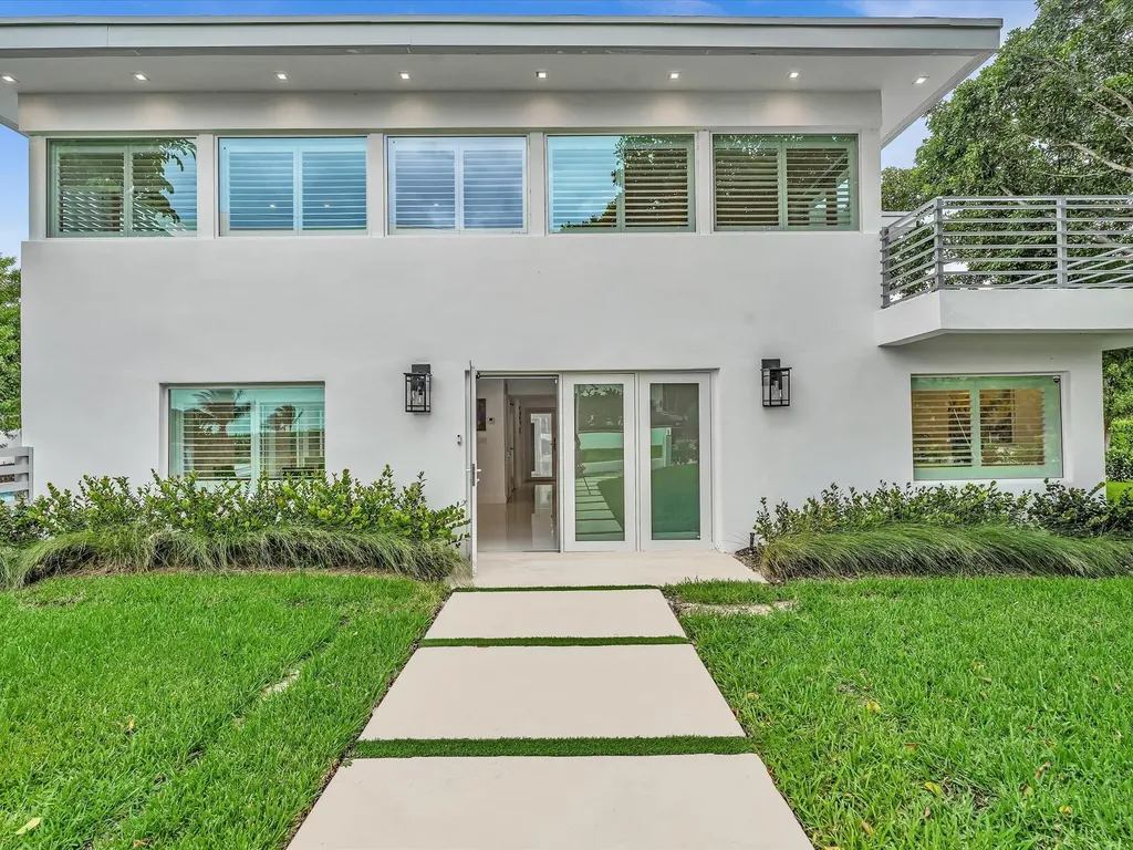 1903 Bay Drive Pompano Beach FL 33062