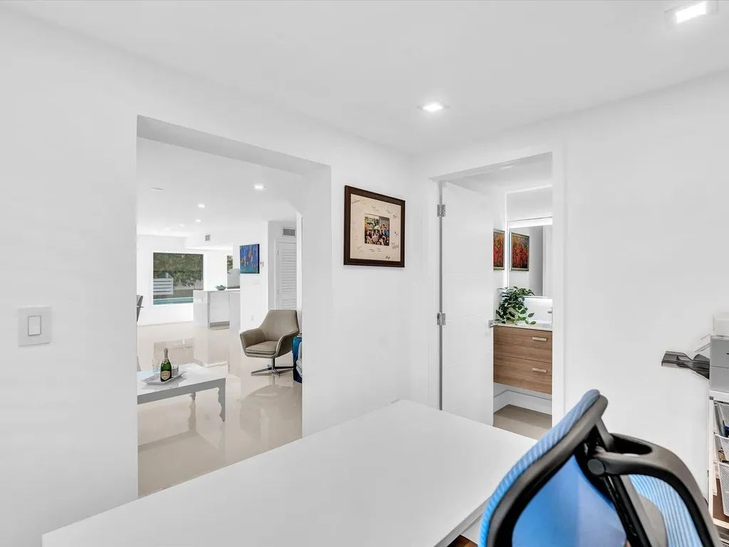 1903 Bay Drive Pompano Beach FL 33062