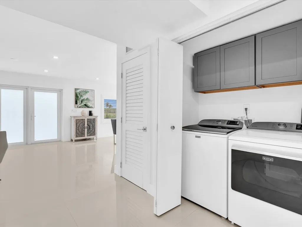 1903 Bay Drive Pompano Beach FL 33062