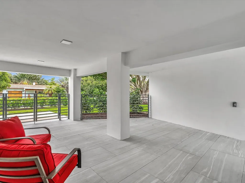 1903 Bay Drive Pompano Beach FL 33062