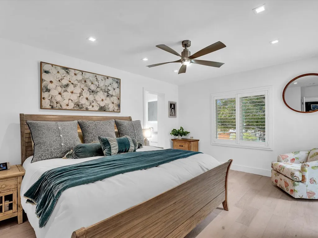 1903 Bay Drive Pompano Beach FL 33062