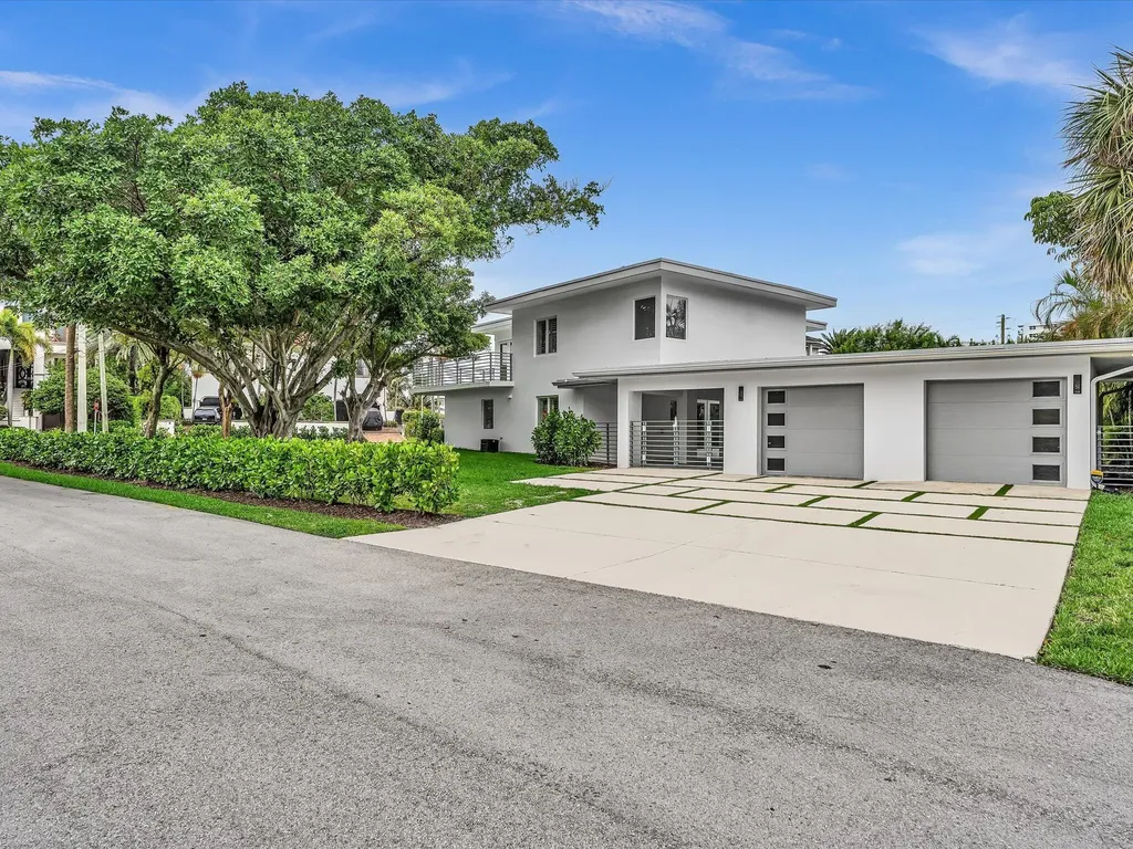 1903 Bay Drive Pompano Beach FL 33062