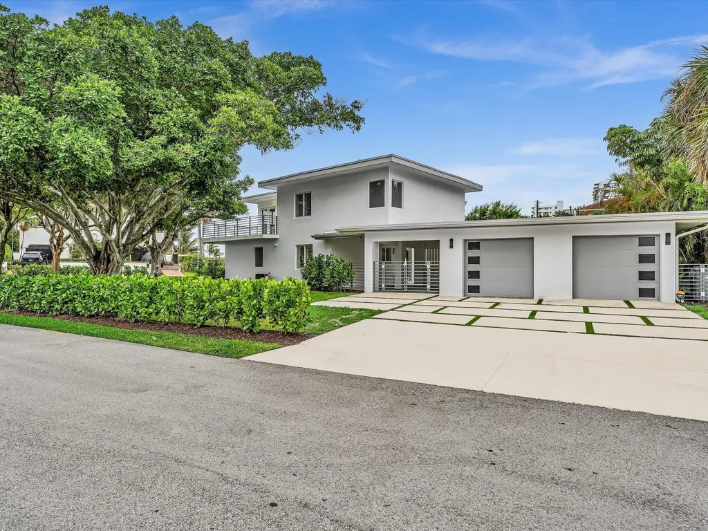 1903 Bay Drive Pompano Beach FL 33062