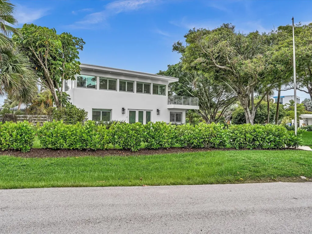 1903 Bay Drive Pompano Beach FL 33062