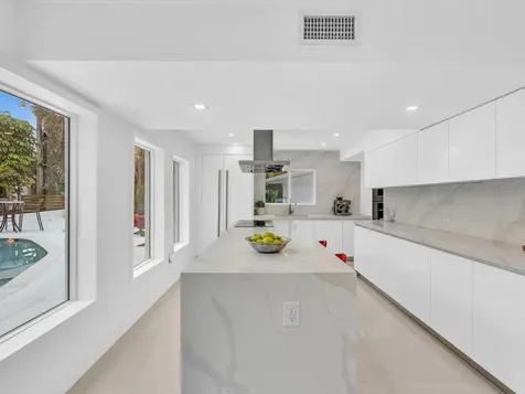 1903 Bay Drive Pompano Beach FL 33062