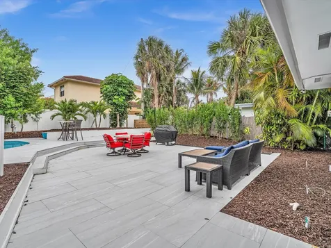 1903 Bay Drive Pompano Beach FL 33062