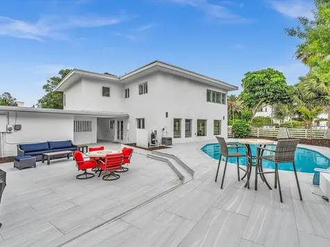 1903 Bay Drive Pompano Beach FL 33062
