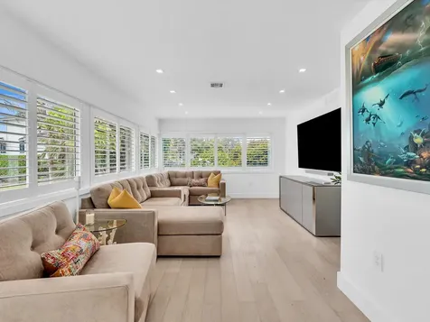 1903 Bay Drive Pompano Beach FL 33062
