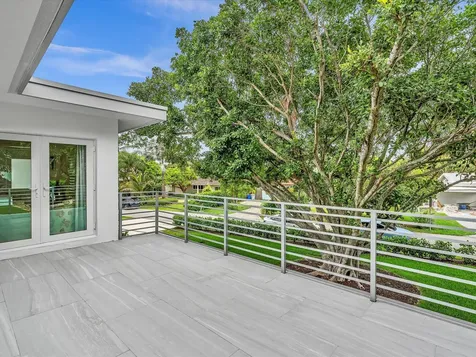 1903 Bay Drive Pompano Beach FL 33062