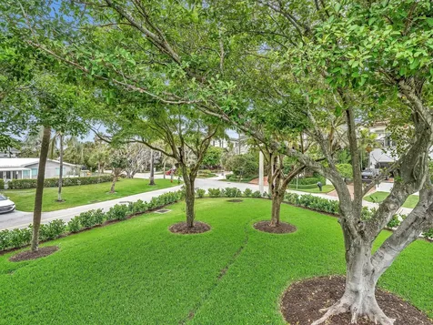 1903 Bay Drive Pompano Beach FL 33062