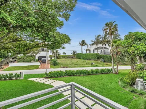 1903 Bay Drive Pompano Beach FL 33062