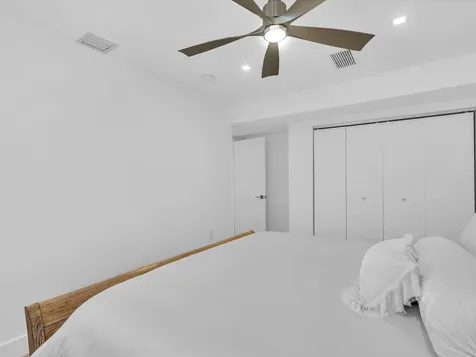 1903 Bay Drive Pompano Beach FL 33062