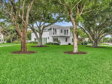 1903 Bay Drive Pompano Beach FL 33062