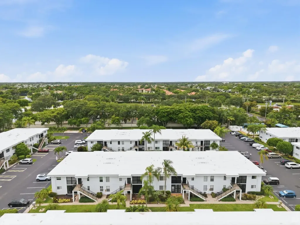 14898 Wedgefield Drive Delray Beach FL 33446