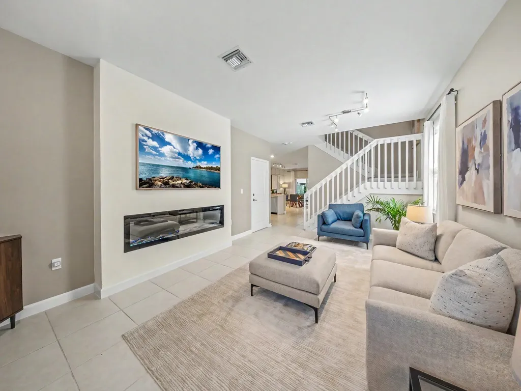 11968 NW 47th Manor Coral Springs FL 33076
