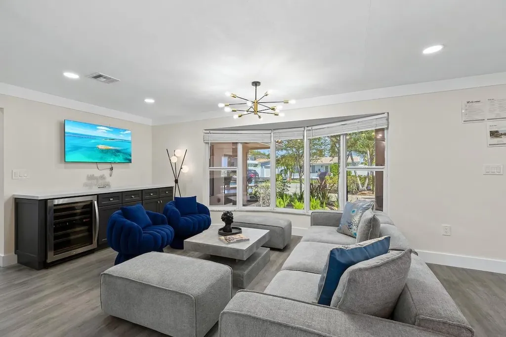1448 NE 57th Street Fort Lauderdale FL 33334