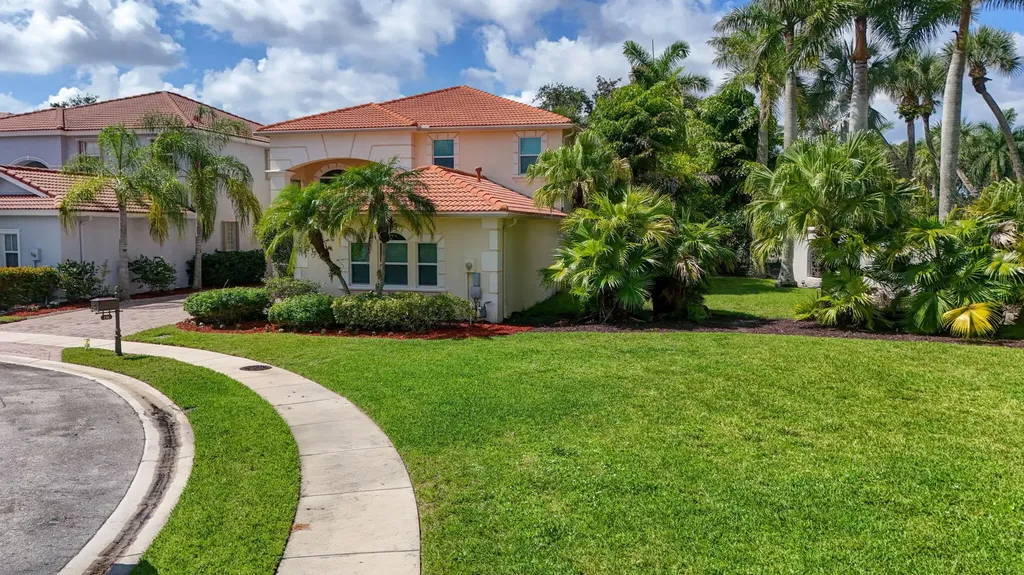 136 Casa Grande Court Palm Beach Gardens FL 33418