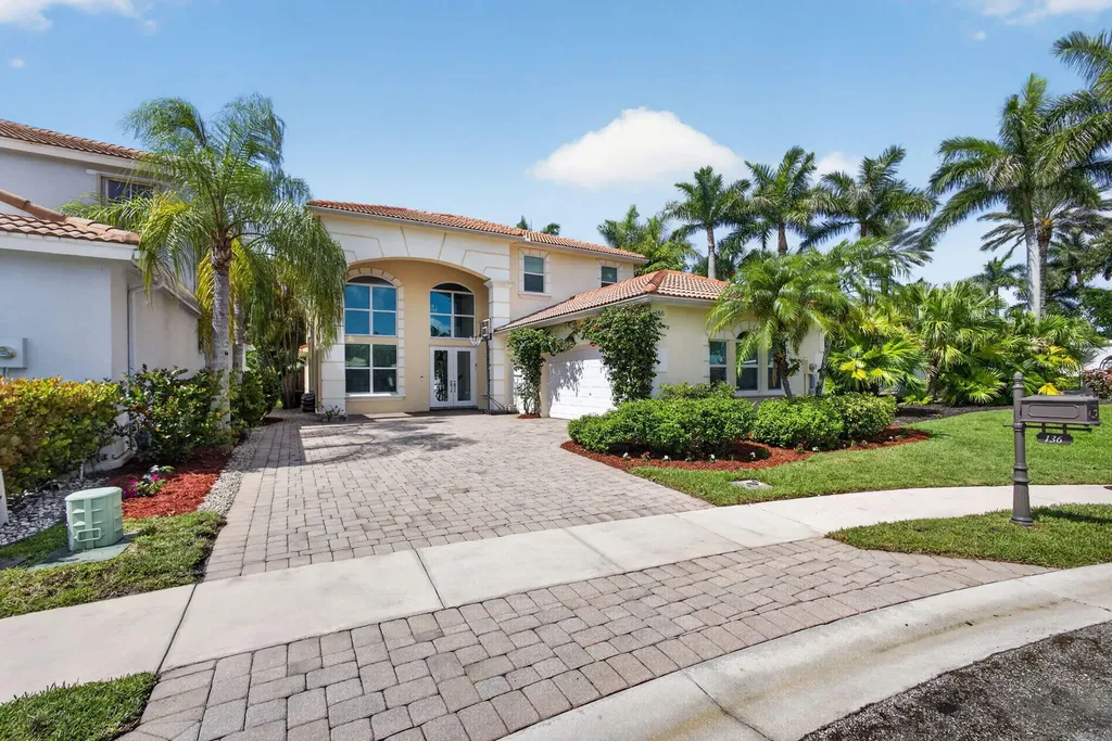 136 Casa Grande Court Palm Beach Gardens FL 33418