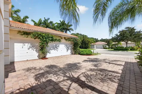 136 Casa Grande Court Palm Beach Gardens FL 33418
