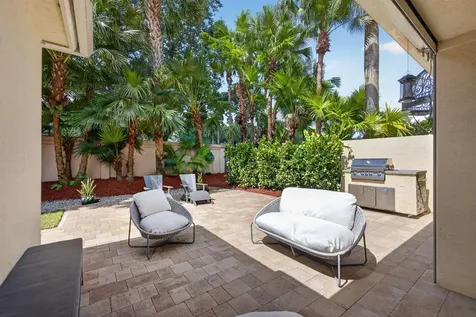 136 Casa Grande Court Palm Beach Gardens FL 33418