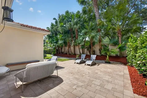 136 Casa Grande Court Palm Beach Gardens FL 33418