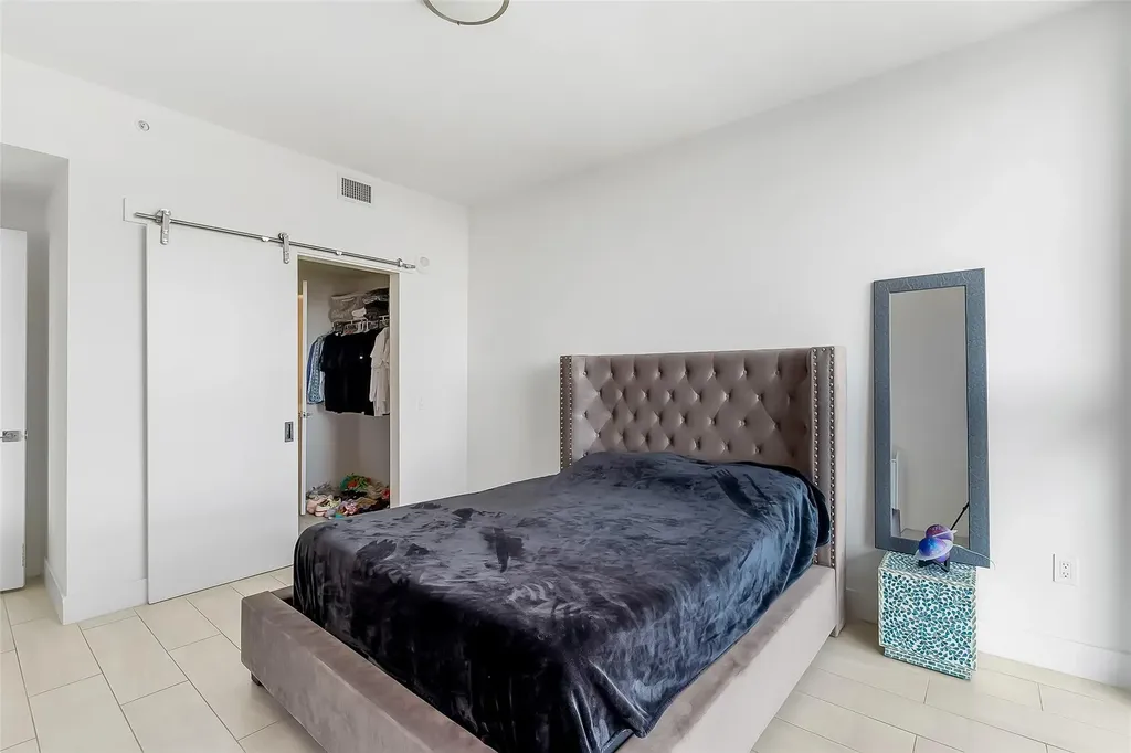 2000 Metropica Way Sunrise FL 33323
