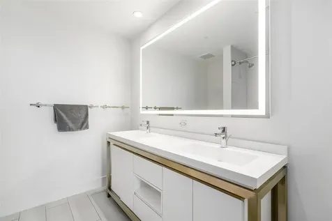 2000 Metropica Way Sunrise FL 33323