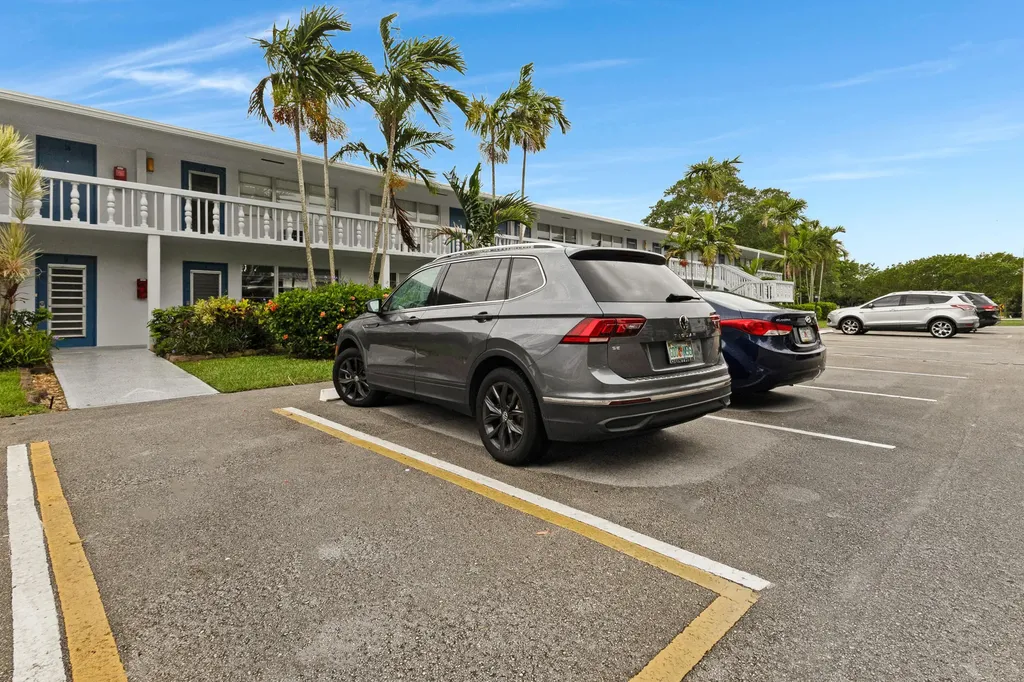 18 Prescott A Deerfield Beach FL 33442