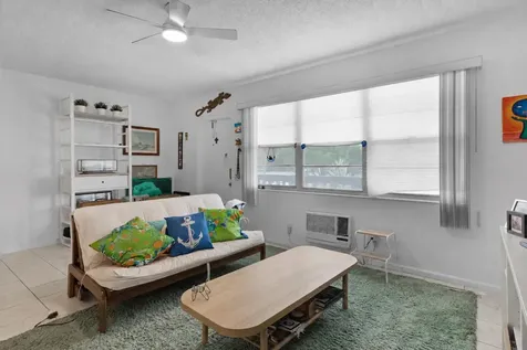 18 Prescott A Deerfield Beach FL 33442
